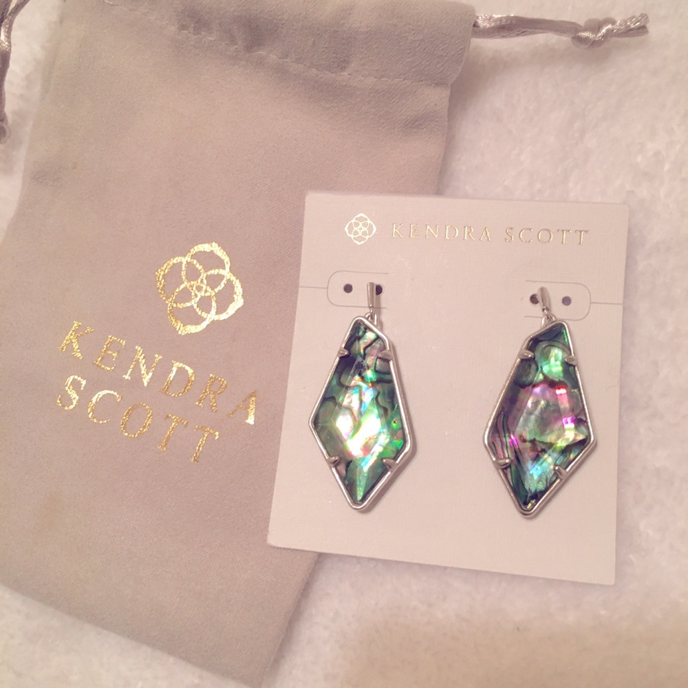 Kendra Scott Emilia earrings
